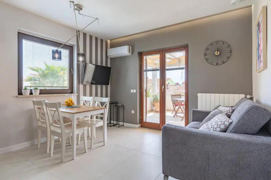 Apartments "Villa Antisin" With Heated Pool Zadar Exterior foto