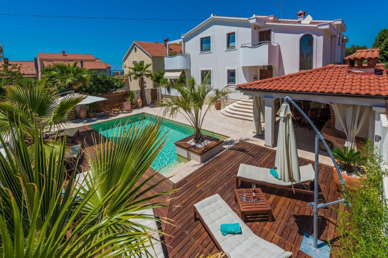 Apartments "Villa Antisin" With Heated Pool Zadar Exterior foto