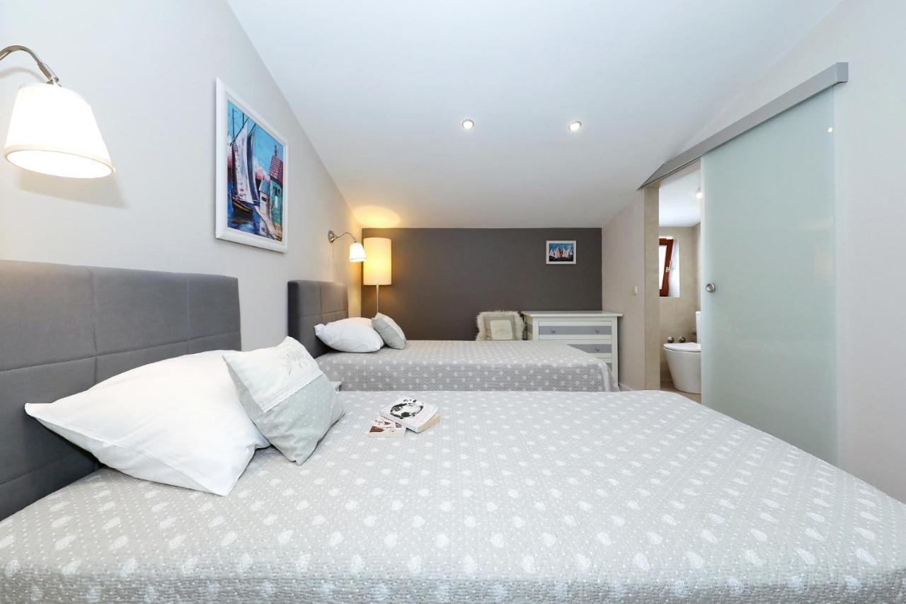 Apartments "Villa Antisin" With Heated Pool Zadar Exterior foto